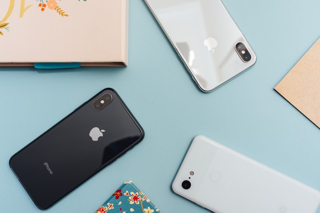 B体育 APP 赛程与阵容界面示意